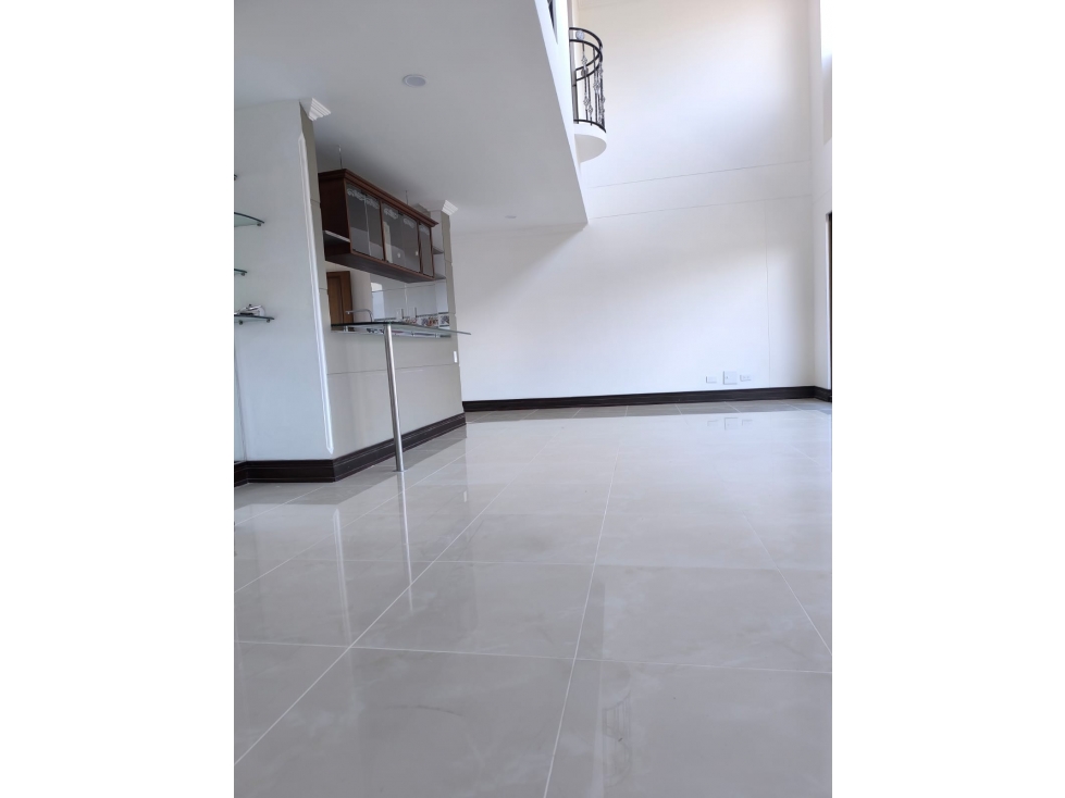 Penthouse para la venta Medellin Loma de los Bernal — foto 3