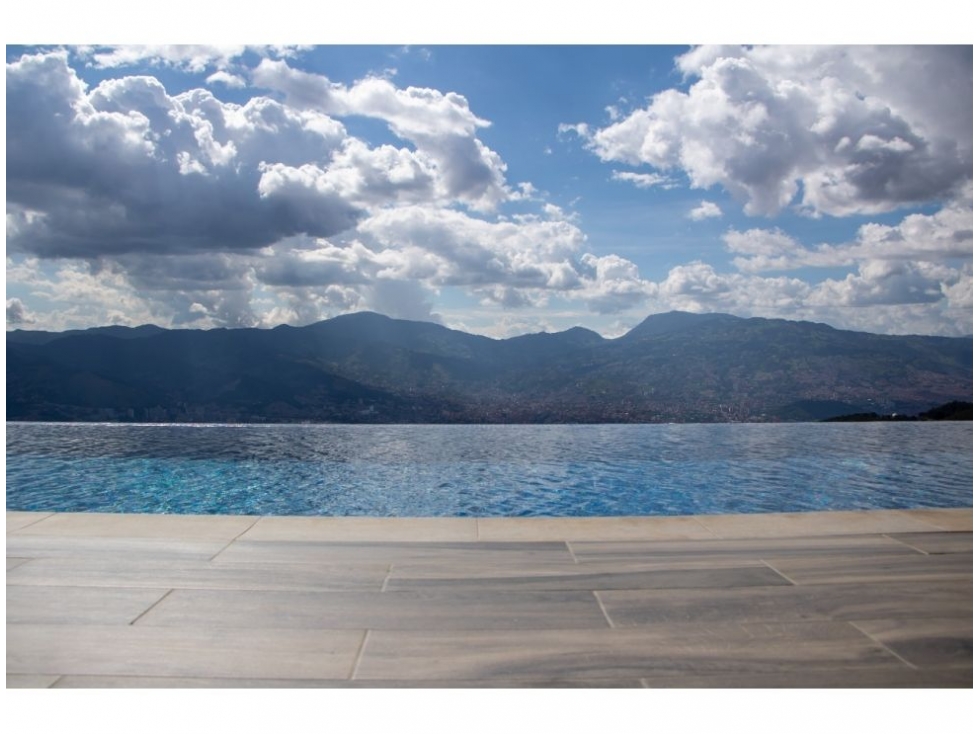 Exclusiva casa en venta en las Palmas Medellin — foto 4