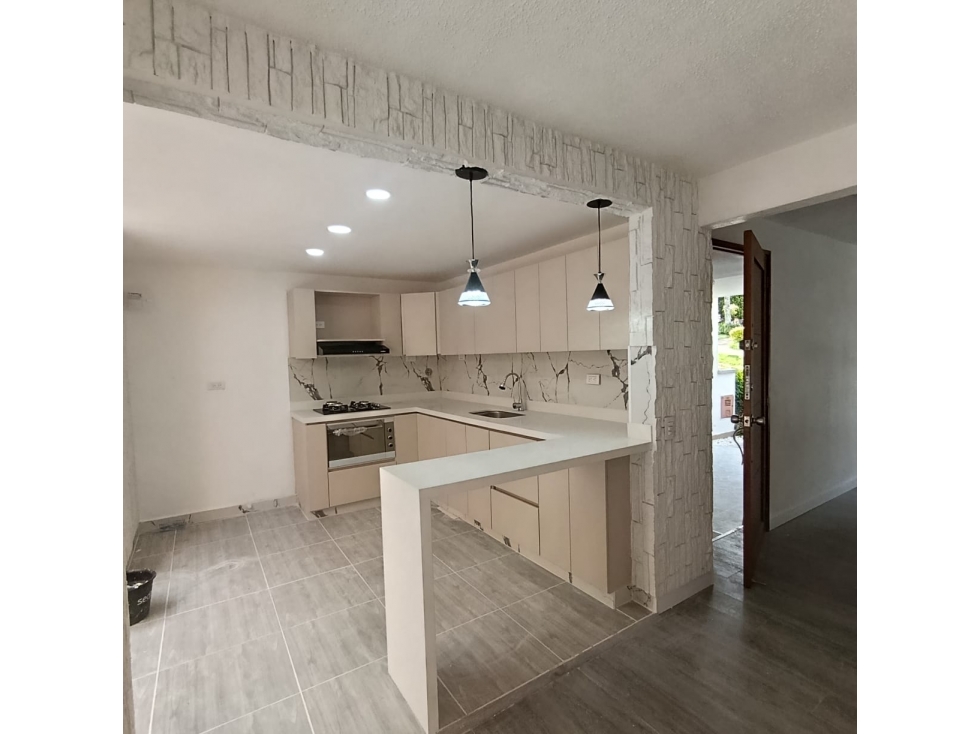Casa en venta en Envigado Las Antillas — foto 3