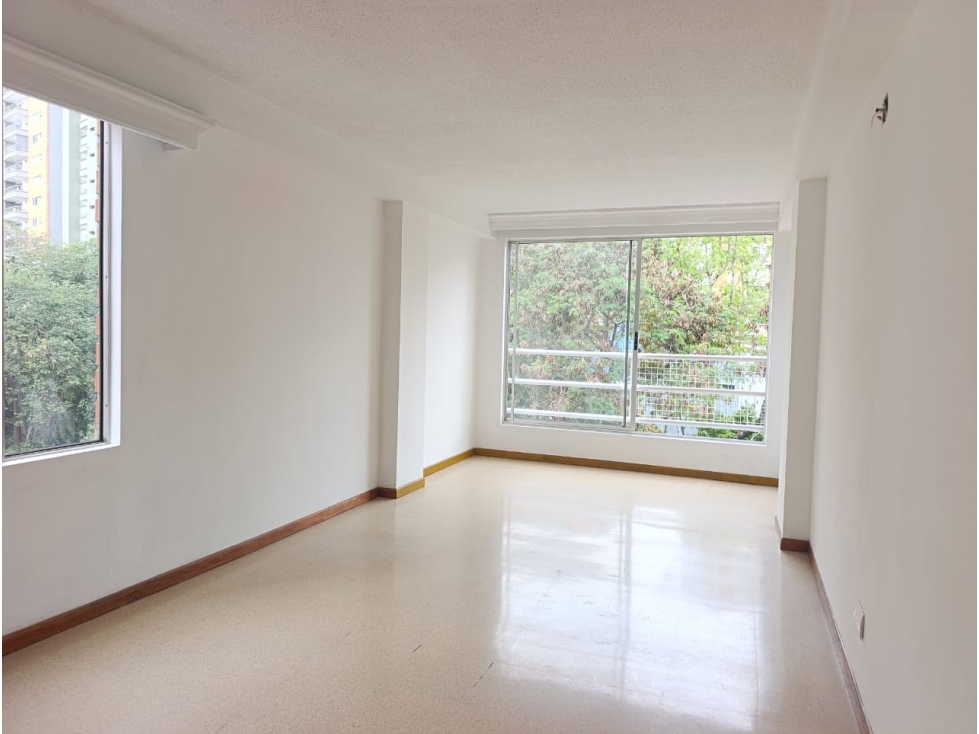 Apartamento en venta Loma de los Bernal parte baja