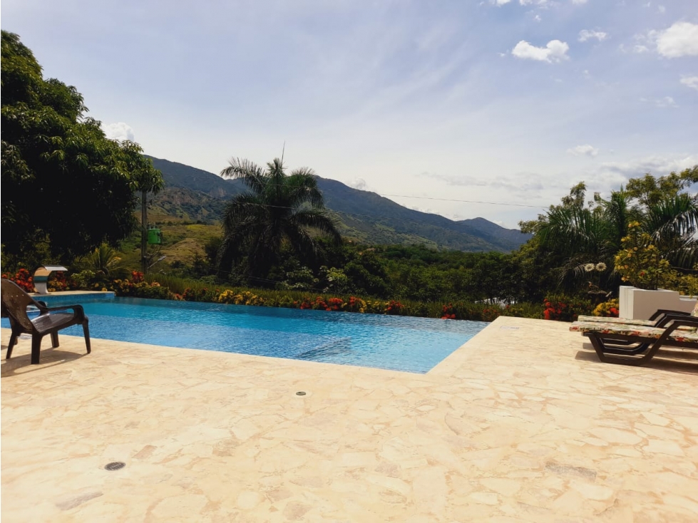 Casa finca en parcelacion Santa fe de Antioquia — foto 2