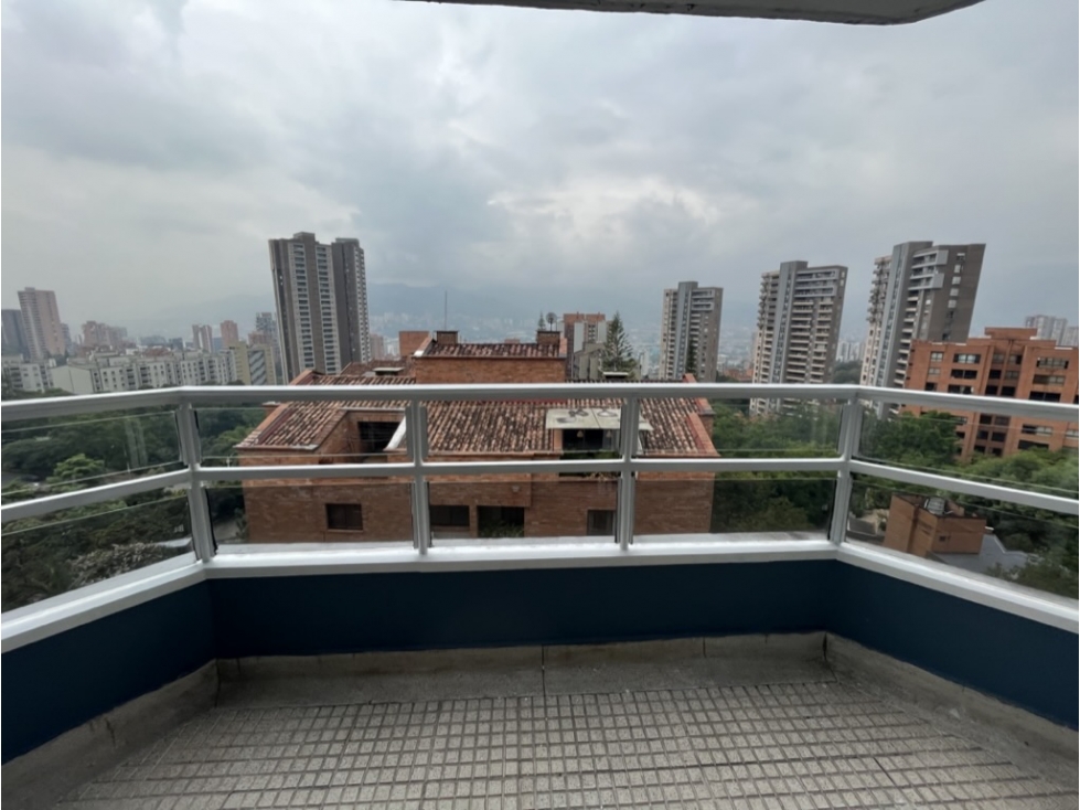 Apartamento dúplex para la venta en El Poblado El Tesoro
