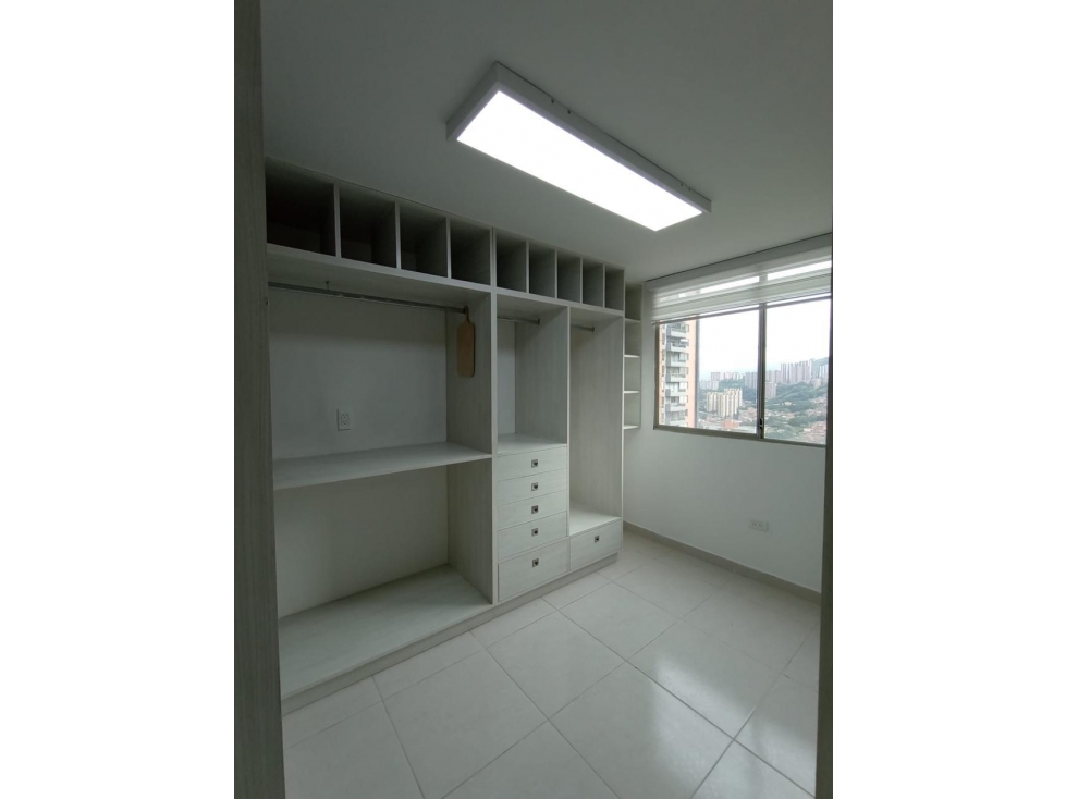 Venta de apartamento en La Loma de Los Bernal — foto 5