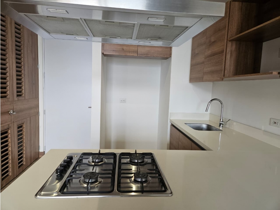 Apartaestudio para arriendo en Ciudad del Río El Poblado — foto 4