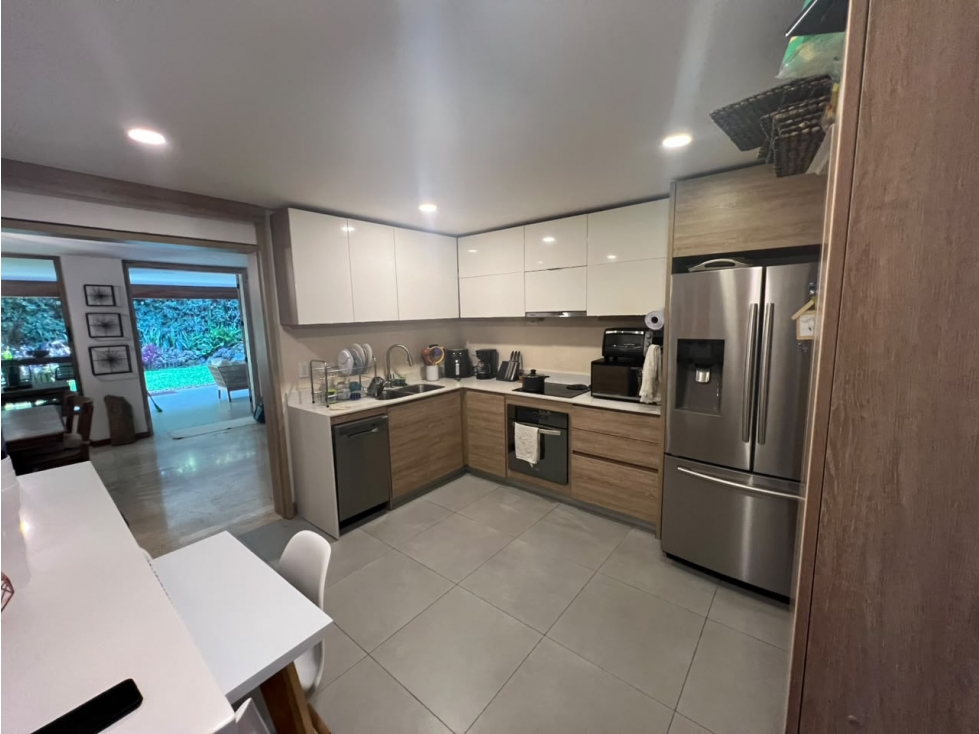 Casa en venta en el Poblado Medellin cerca del Tesoro — foto 2