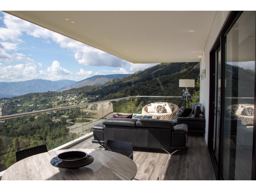 Exclusiva casa en venta en las Palmas Medellin — foto 6