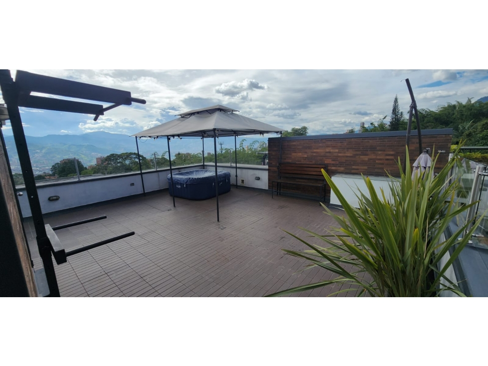 Casa para Venta en Envigado loma del Chocho - 1