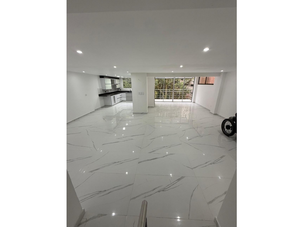 Se vende casa en Sabaneta sector la Doctora