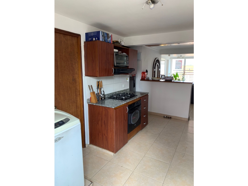 Apartamento en venta Medellin Loma de los Bernal — foto 2