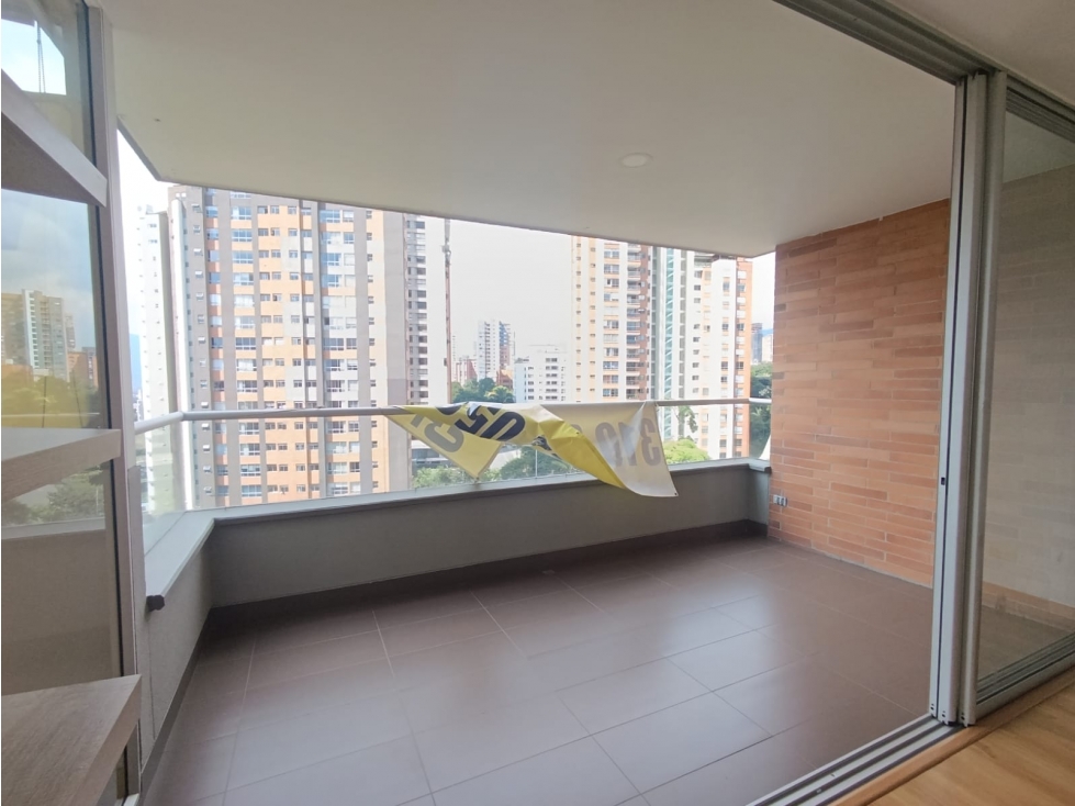 Apartamento en venta en Poblado Milla de Oro Medellin — foto 4