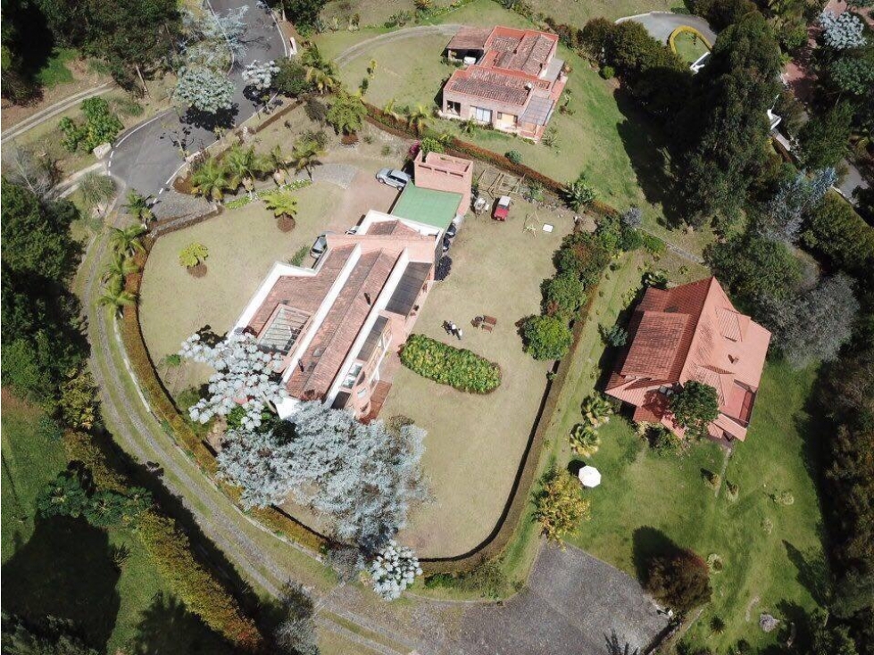 Casa amoblada en arriendo en Las Palmas Medellín — foto 3