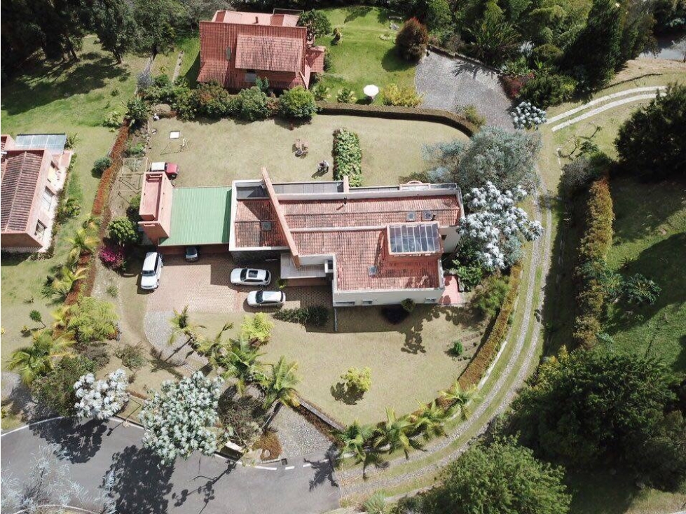 Casa amoblada en arriendo en Las Palmas Medellín — foto 4