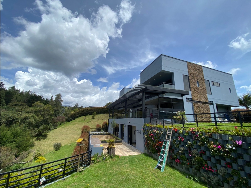 Casa en venta en las Palmas Medellin