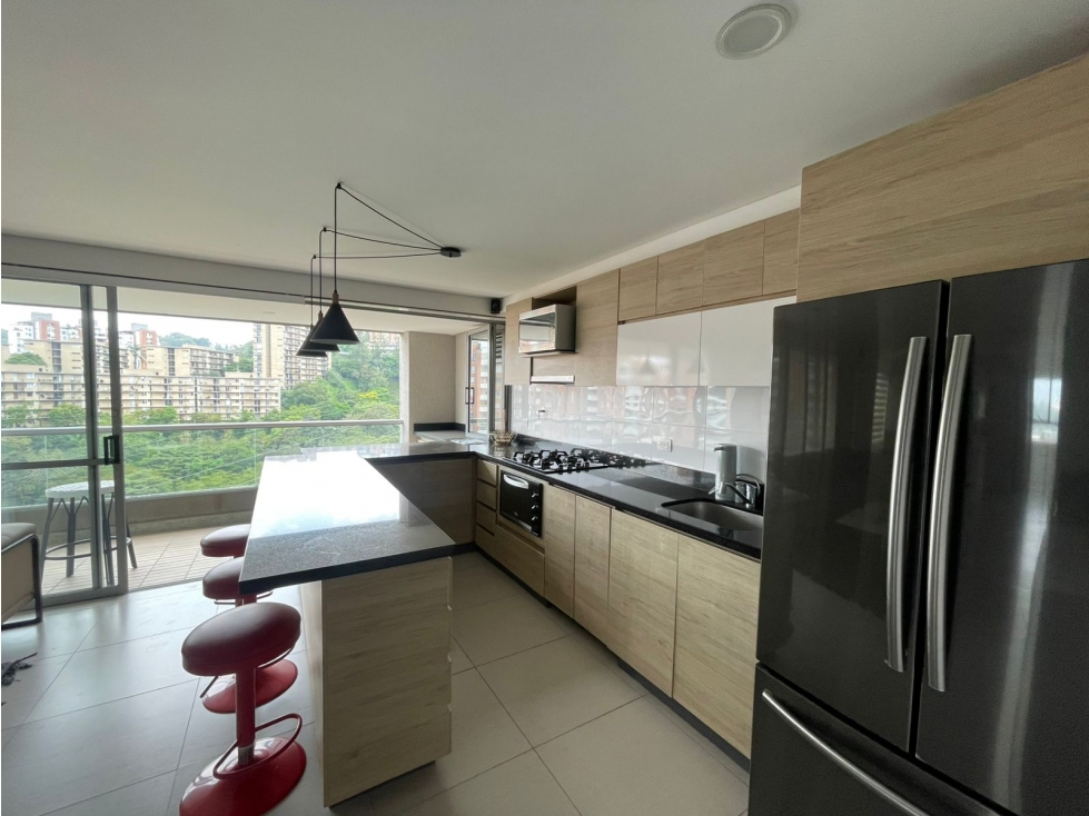 Apartamento en venta amoblado el Poblado Loma de San Julian — foto 4