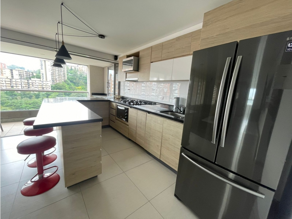 Apartamento en venta amoblado el Poblado Loma de San Julian — foto 5