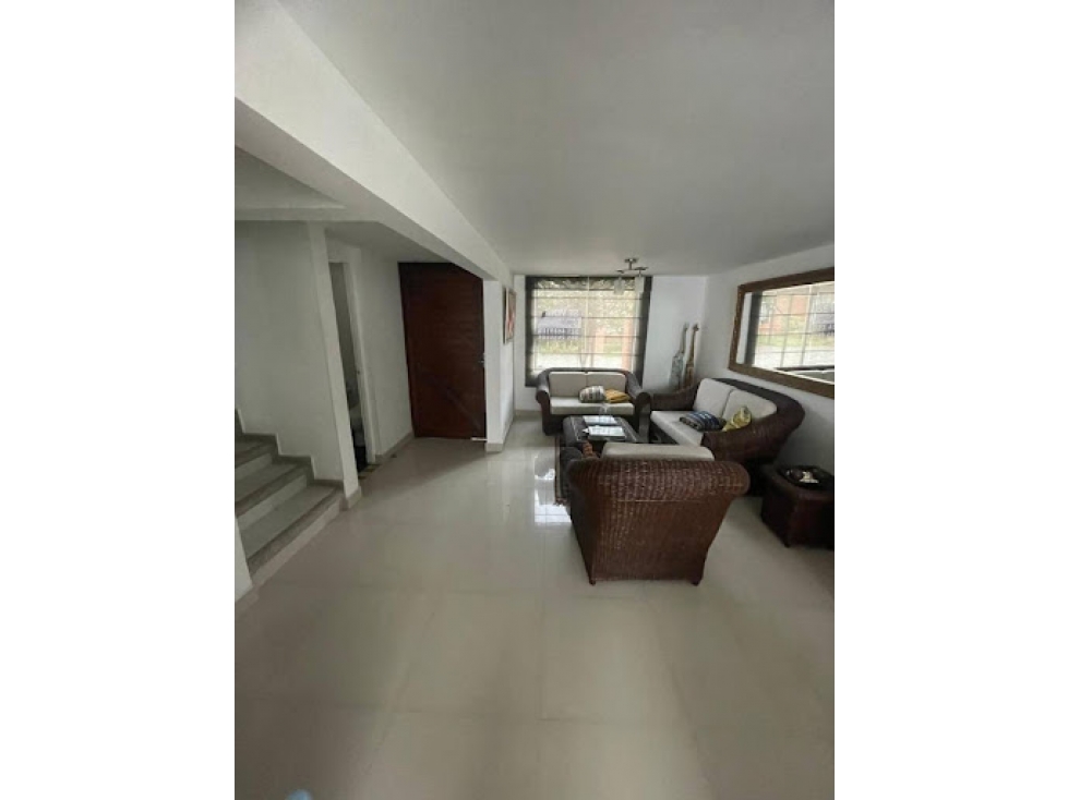 Casa para la venta en La Mota Medellin