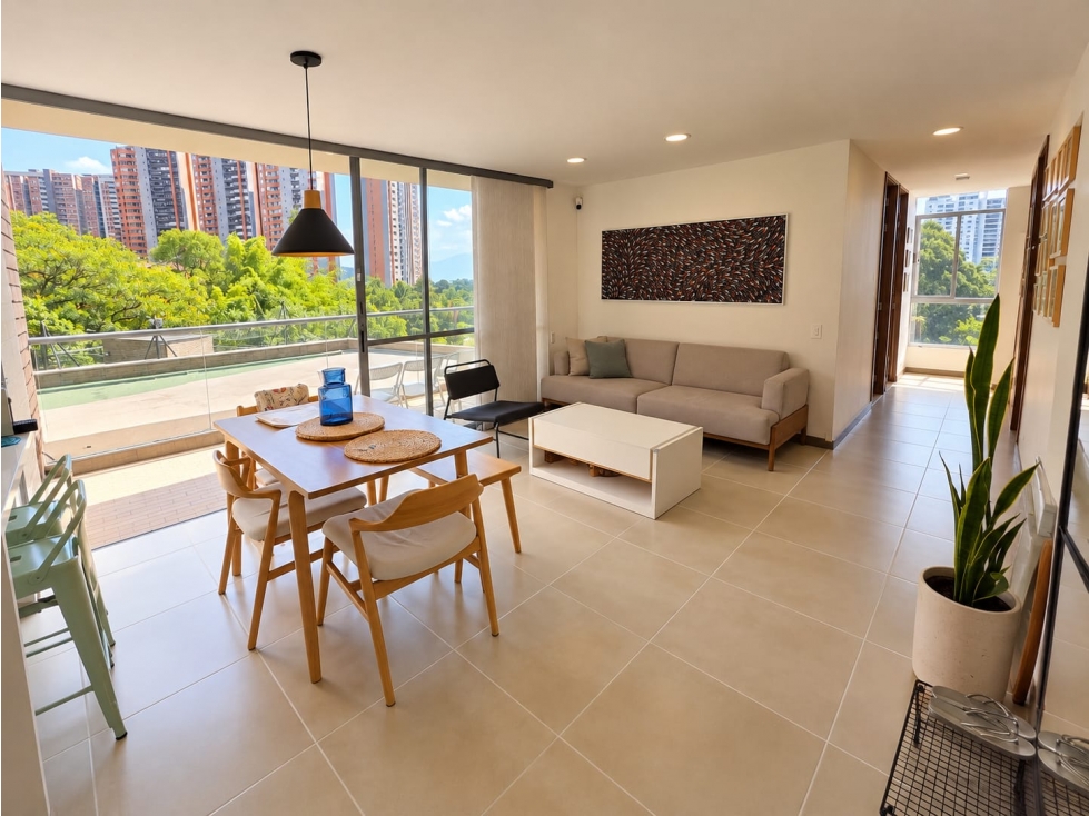 Apartamento en venta Suramérica Itagüí 93 m² + 2 parqueaderos — foto 2