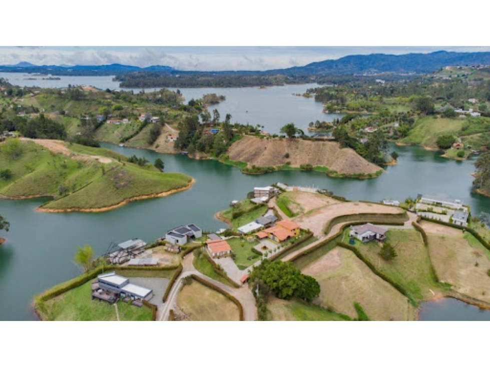 Casa finca en venta en el Peñol Antioquia