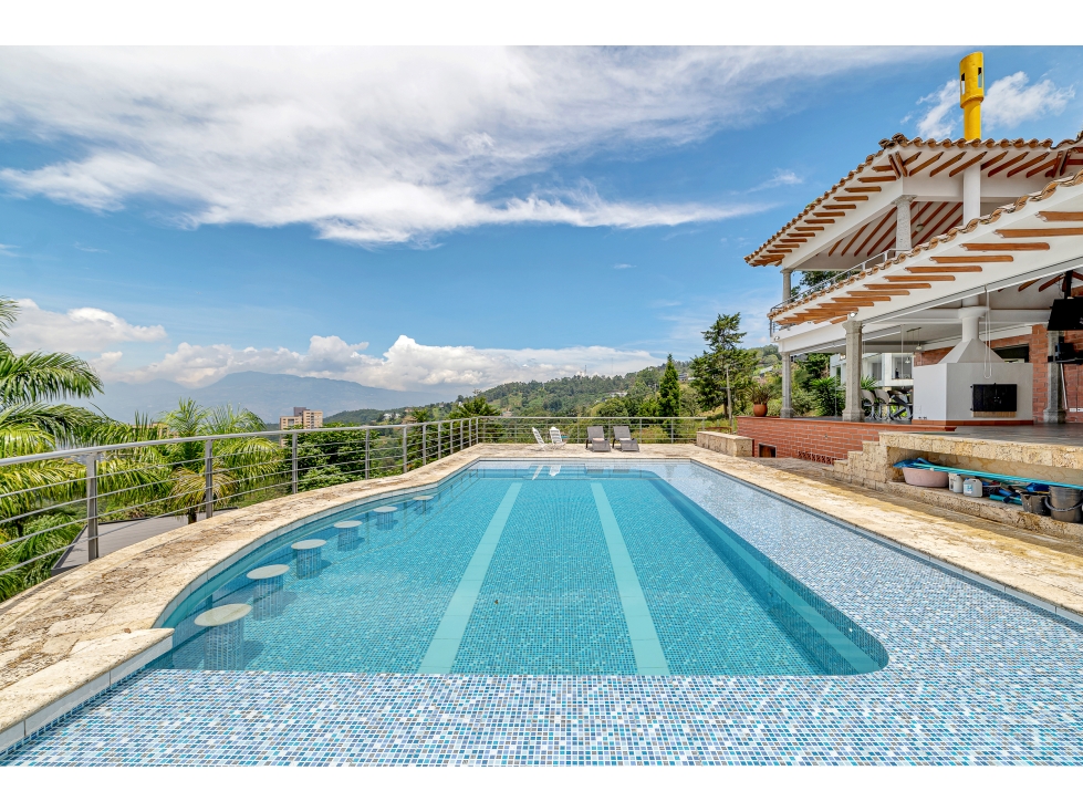 Casa en venta en las Palmas Medellin — foto 2