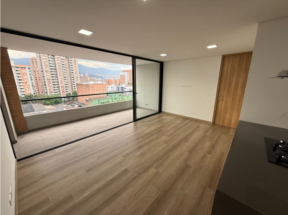 Apartamento en venta para estrenar en Los Colores Medellin