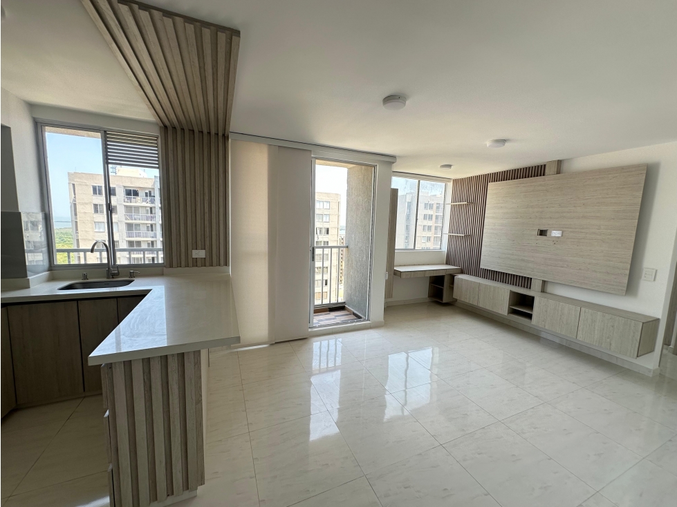 APARTAMENTO CIUDAD MALLORQUIN, 2 ALCOBAS, 2 BAÑOS, BALCÓN — foto 2