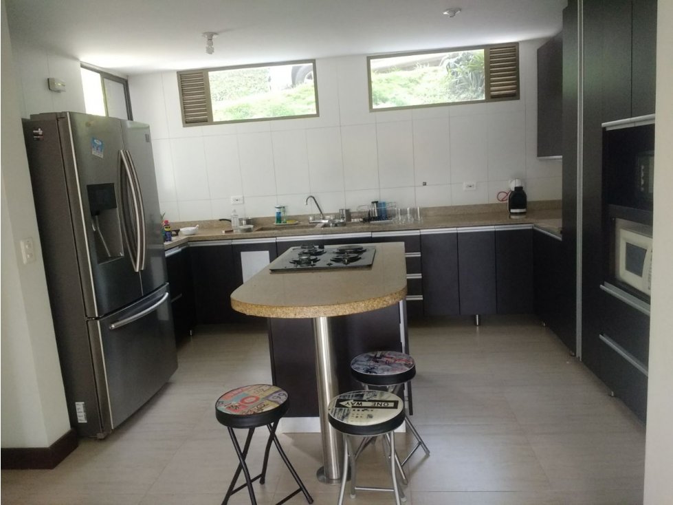 Casa en arriendo en El Tesoro El Poblado Medellín — foto 5