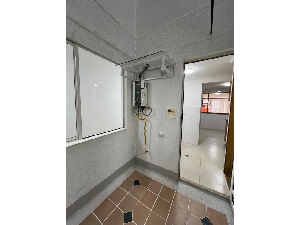 Apartamento en venta Medellín Laureles — foto 3