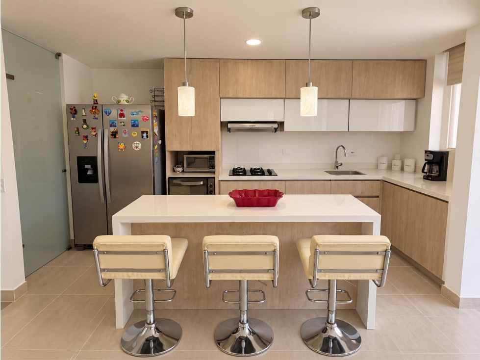 Apartamento en venta Las Lomitas Sabaneta 79 m² + vista — foto 2