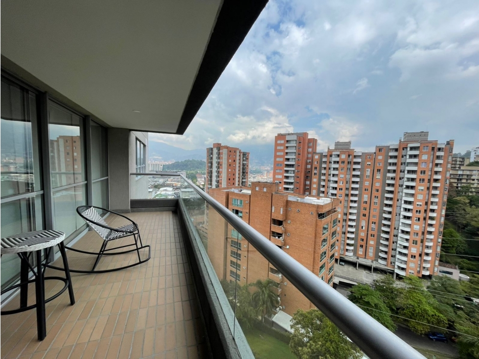 Apartamento en venta amoblado el Poblado Loma de San Julian — foto 2