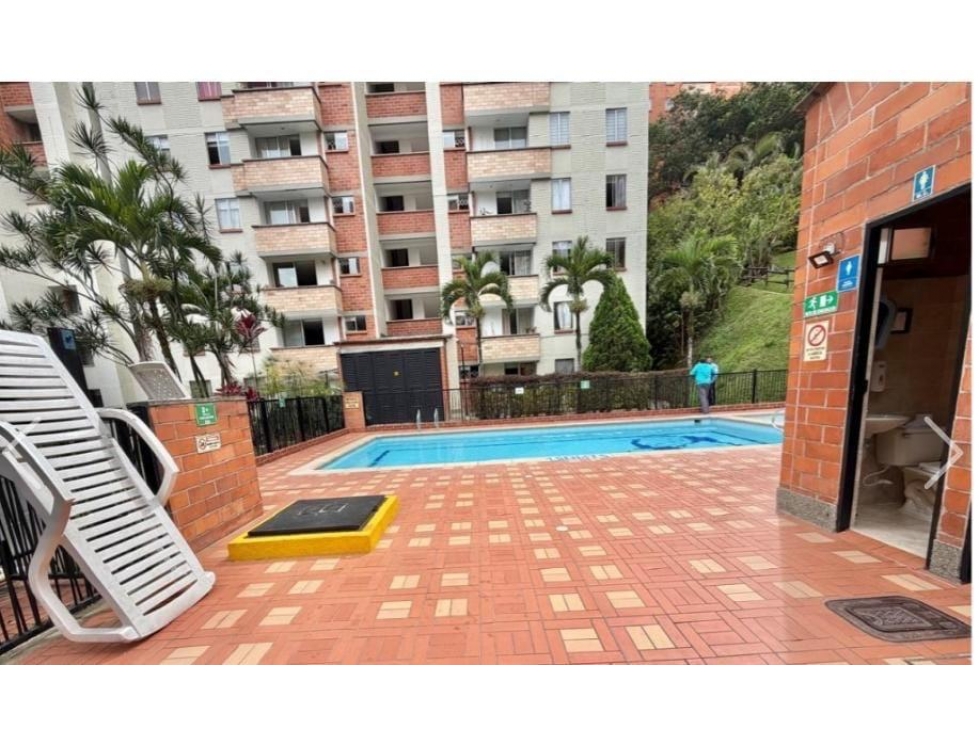 Apartamento en Arriendo Loma de los Bernal Medellin