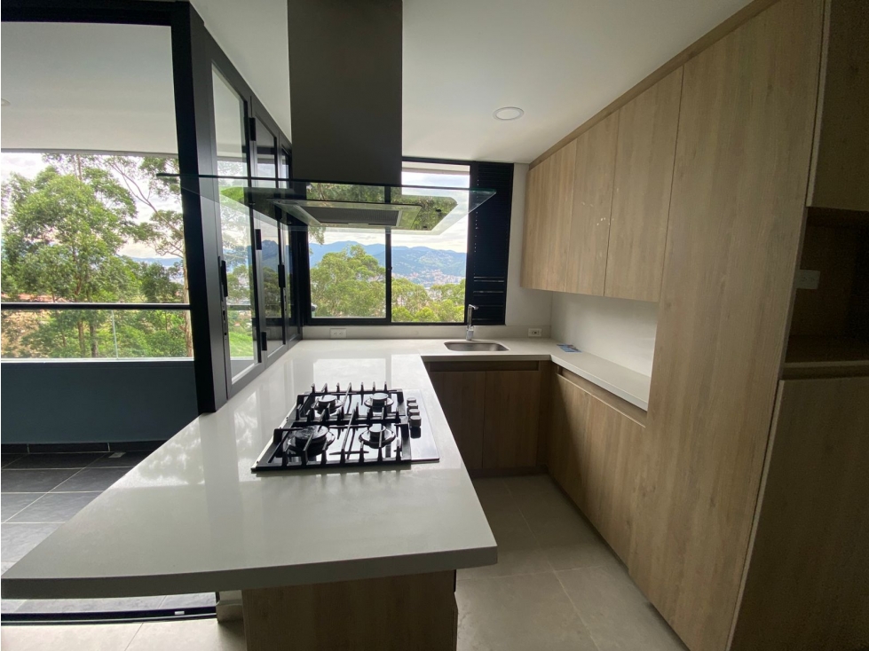 Apartamento para arriendo en Las Palmas Medellin — foto 2
