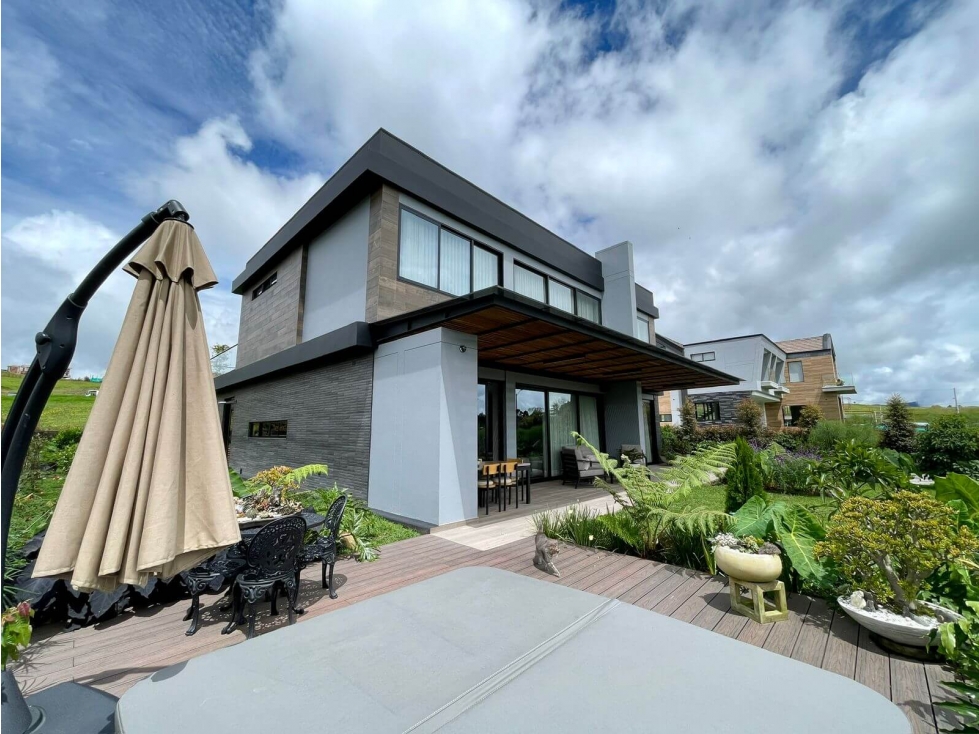 Casa en venta en las Palmas Medellin — foto 3