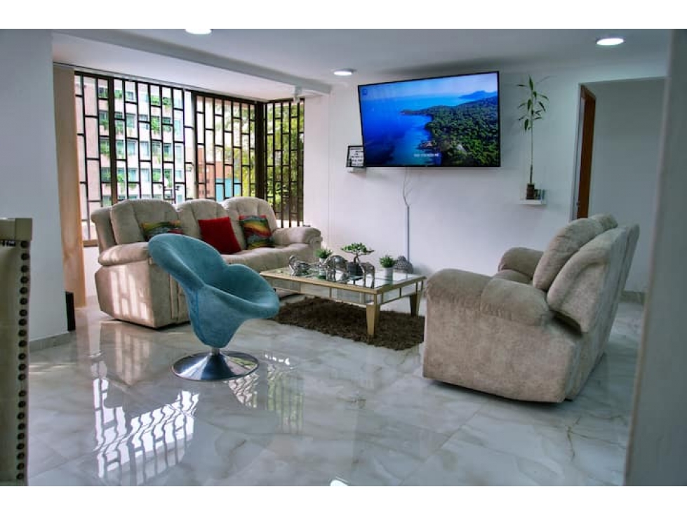 Apartamento para la venta en Medellin Poblado Los Parra — foto 2
