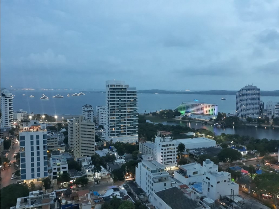 Apartamento en Venta Primera Linea Sobre La Playa y Malecón Bocagrande — foto 4