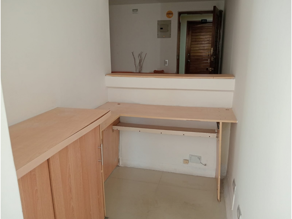 OFICINA O CONSULTORIO A LA VENTA EN LA CANDELARIA — foto 2
