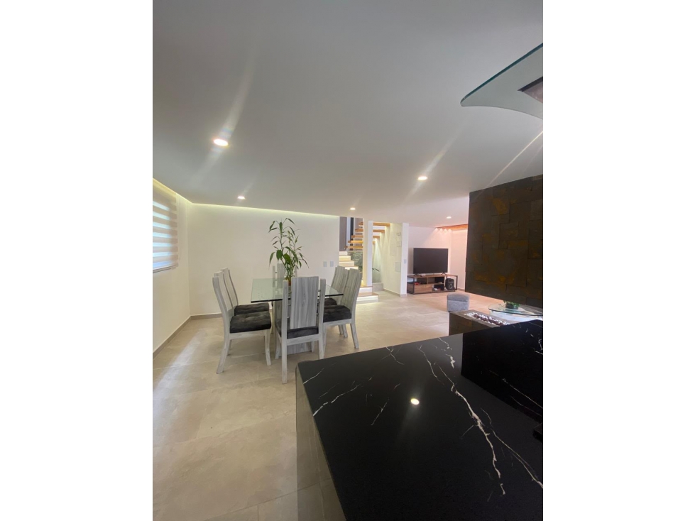 Casa para venta en loma del Escobero parte baja Envigado — foto 2