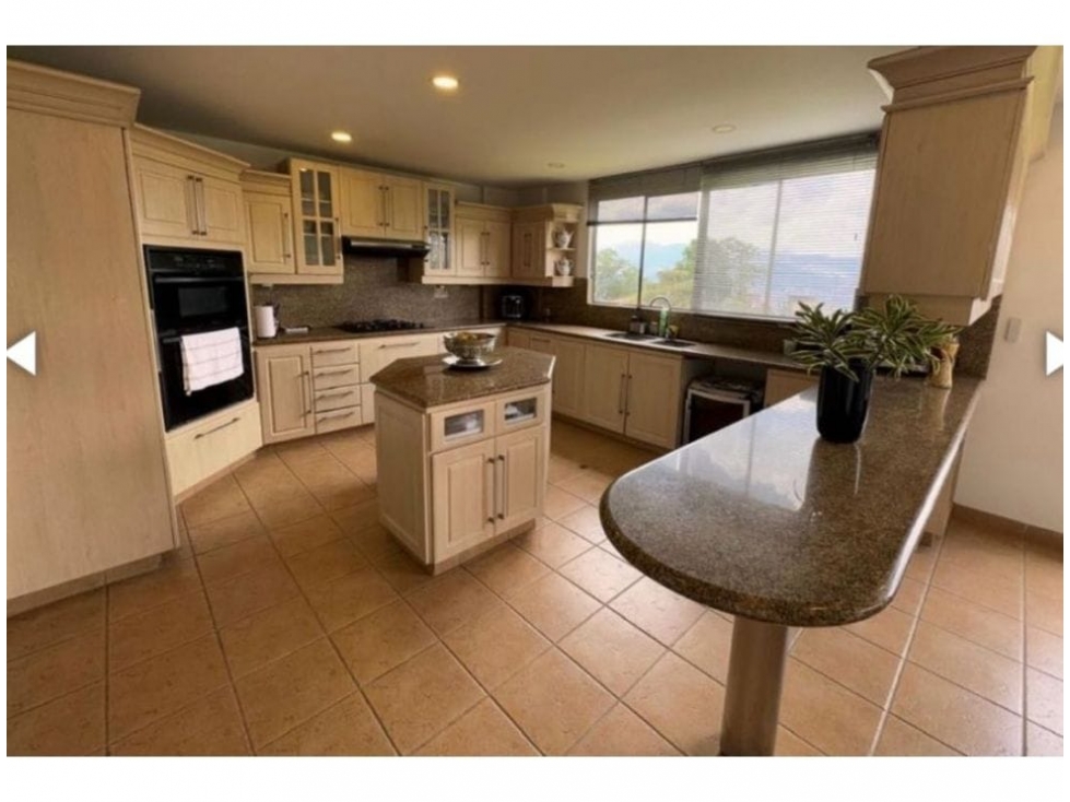 Casa en venta en la Cola del Zorro Poblado Medellin — foto 2