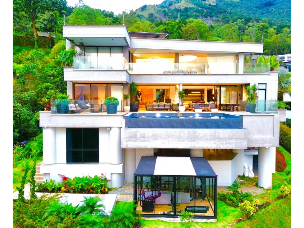 Casa en venta en las Palmas Medellin