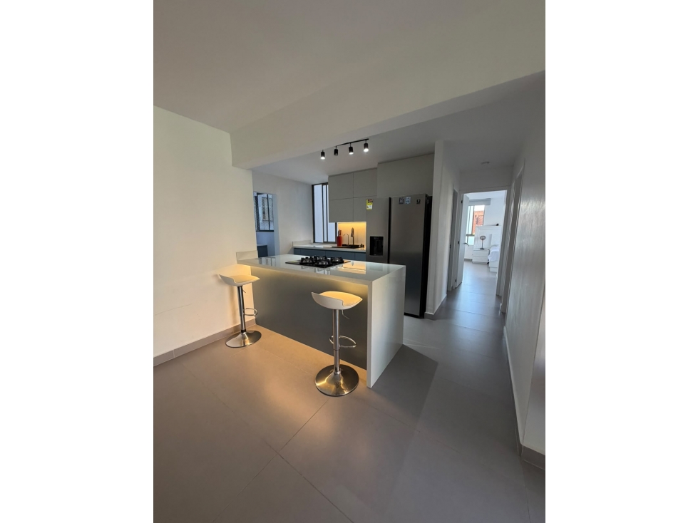 Apartamento en arriendo en El Poblado sector Los Balsos — foto 4