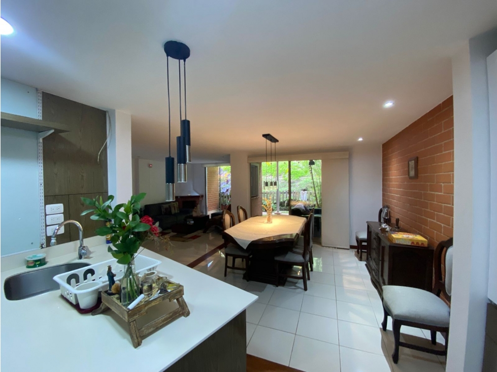 Casa en venta en Envigado Loma del Chocho