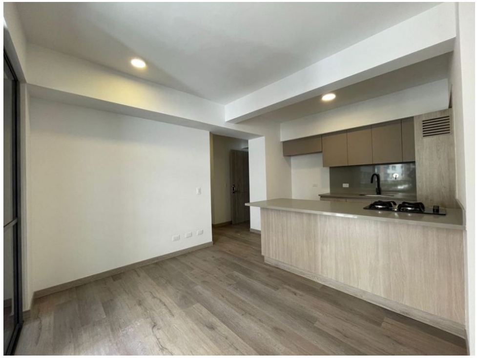 Apartamento en venta en el Poblado sector Ciudad del Río