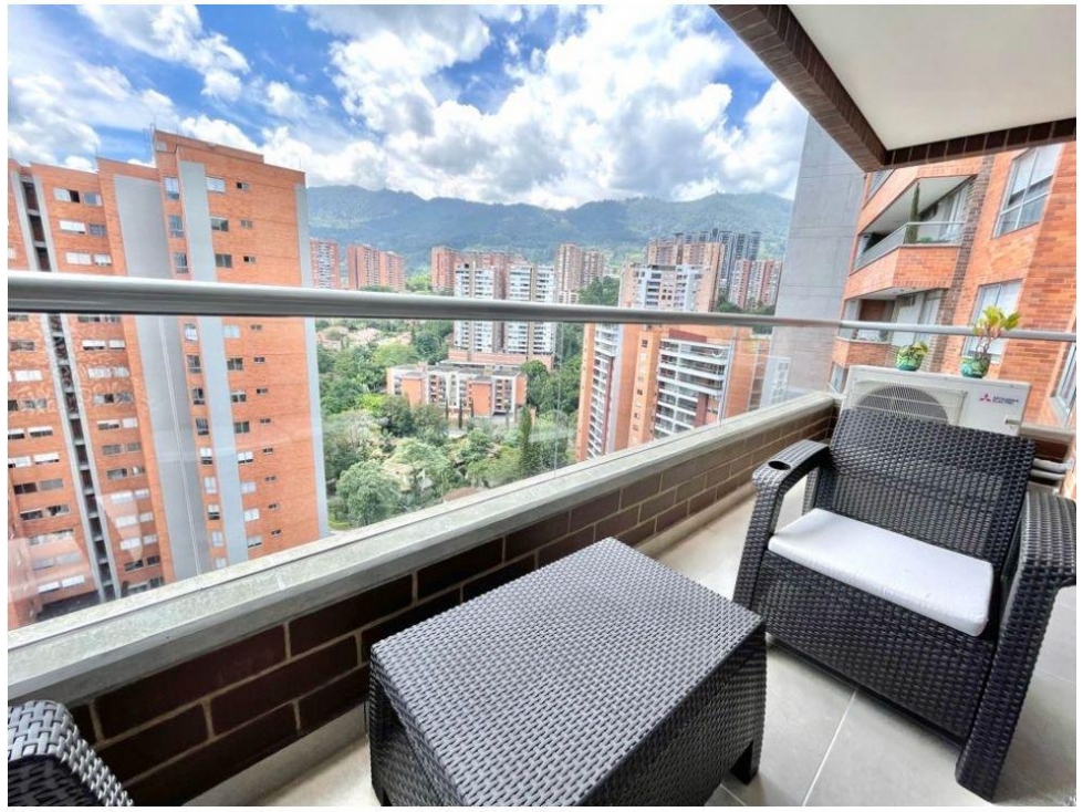Apartamento en venta en Envigado Loma las brujas