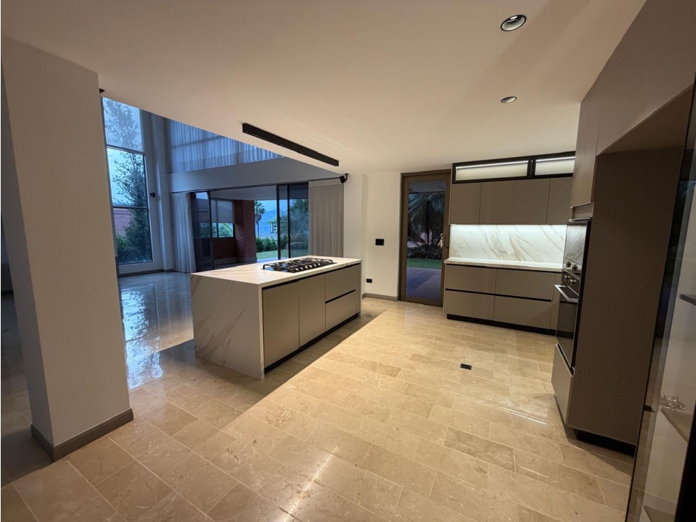 Casa en venta en la Calera el Poblado Medellin — foto 6