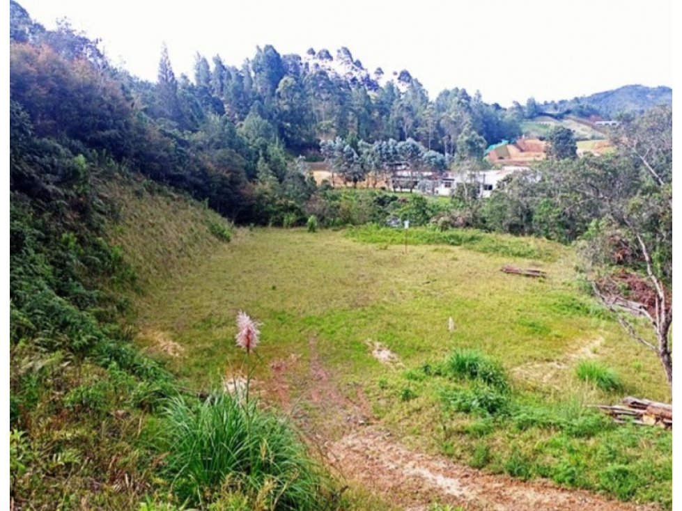Lote para la venta en Envigado Altos del Escobero — foto 2