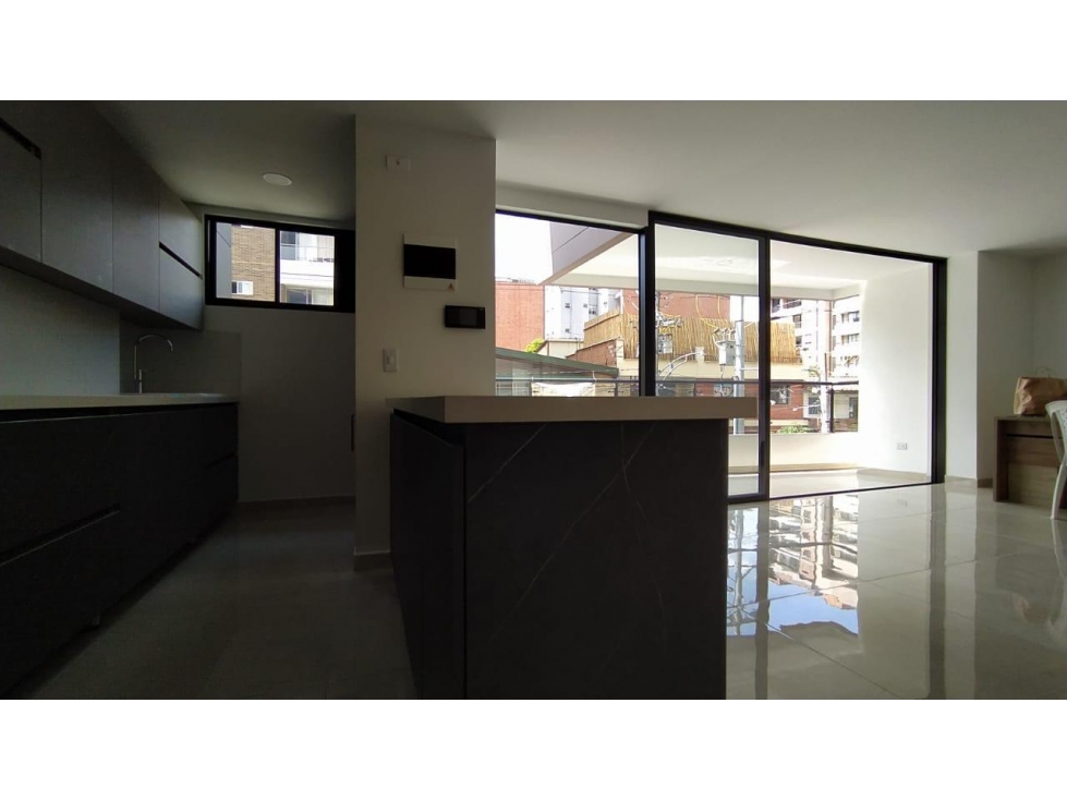 Venta de Apartamento en Laureles La Castellana Medellín Antioquia — foto 3