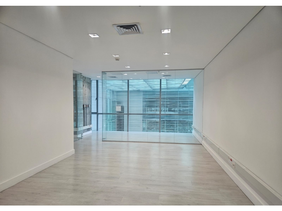 Oficina en arriendo en Milla de Oro El Poblado Medellín - 5