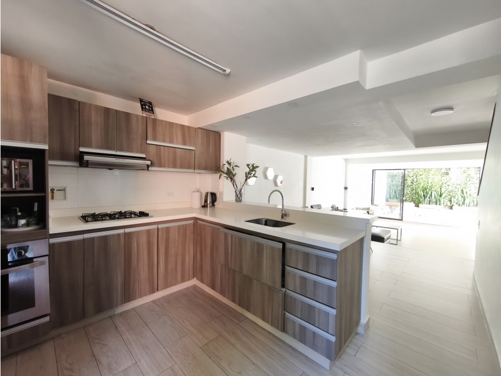Venta de casa en El Poblado Alejandría — foto 2