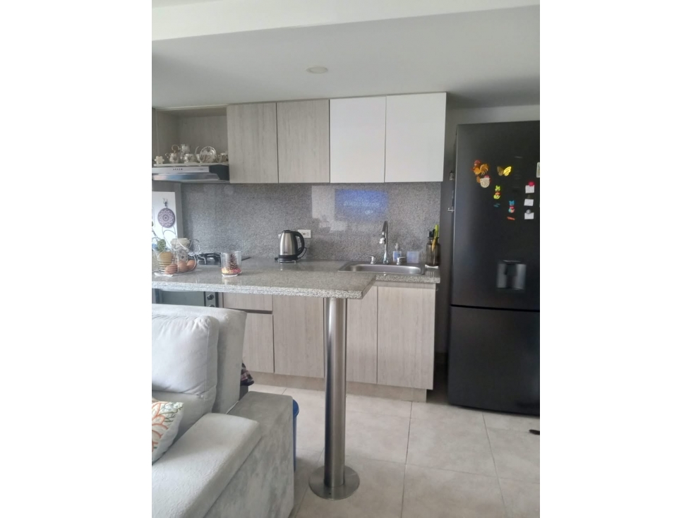Apartamento para venta en Rodeo Alto Medellin-bien ubicado — foto 4