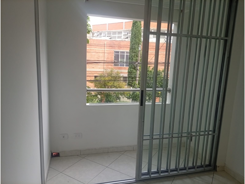 Apartamento para venta en lo colores Medellin — foto 3