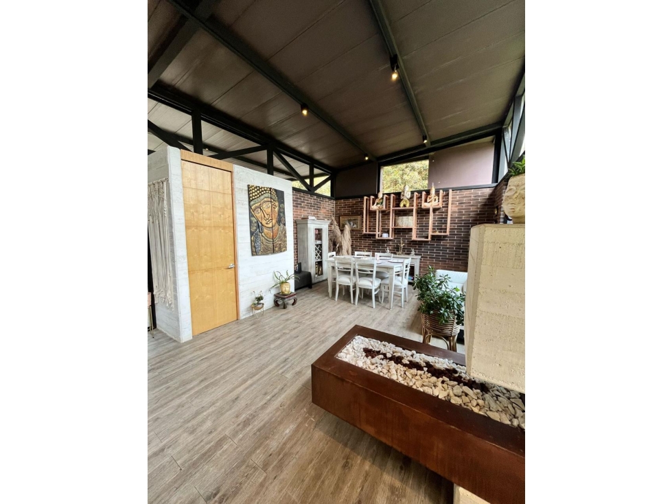 Casa para arriendo en Envigado Loma del Escobero — foto 2